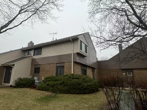 3871 W College, Milwaukee, WI 53221