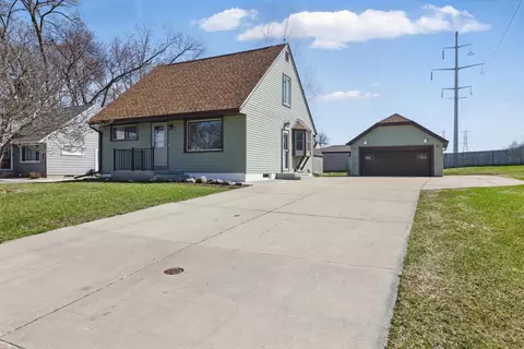 4464 S 48th, Greenfield, WI 53220
