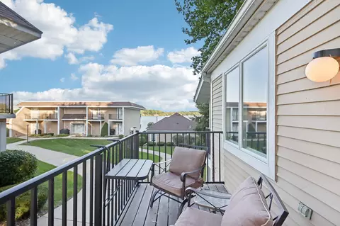 2501 S Browns Lk, Burlington, WI 53105