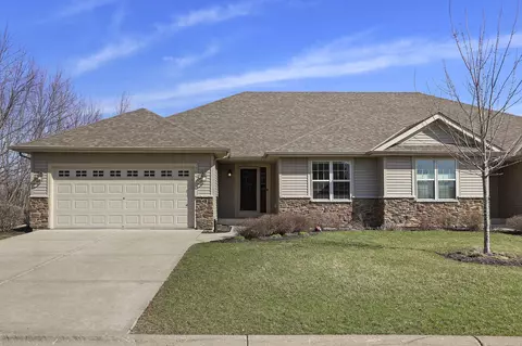 10510 Prairie Xing, Franksville, WI 53126