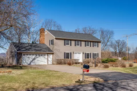 2832 Eastbrook, La Crosse, WI 54601