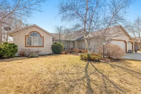 607 Oriole, Howards Grove, WI 53083