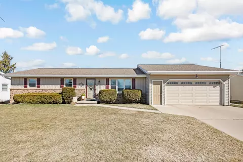 1412 Lee, Manitowoc, WI 54220