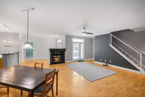 1515 N Van Buren #210, Milwaukee, WI 53202