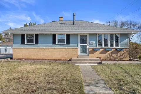 8000 W Van Beck, Milwaukee, WI 53220