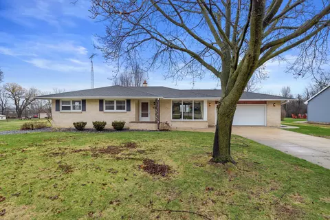 8100 S 20th, Oak Creek, WI 53154