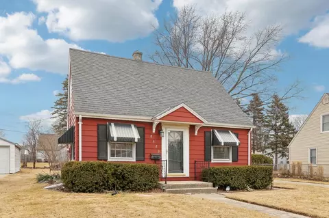 8620 W Boone, West Allis, WI 53227