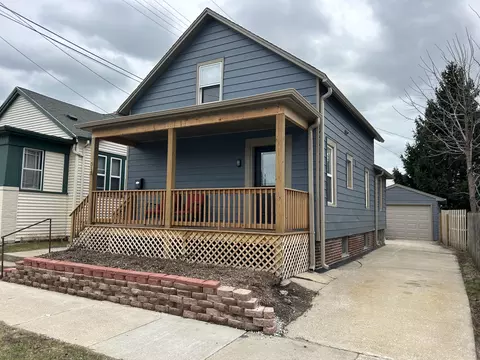 313 Barker, Racine, WI 53402