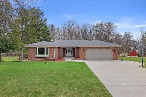n56w35287 Appletree, Oconomowoc, WI 53066