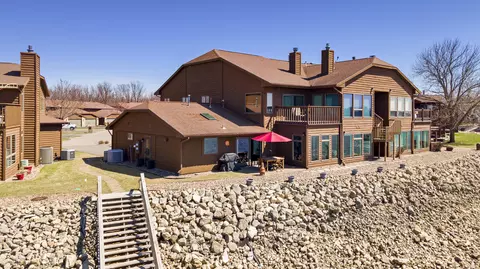1041 Lauderdale, Onalaska, WI 54650