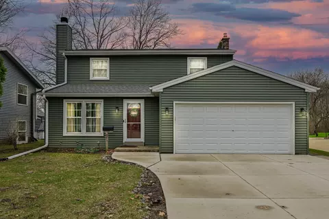 841 S 105th, West Allis, WI 53214