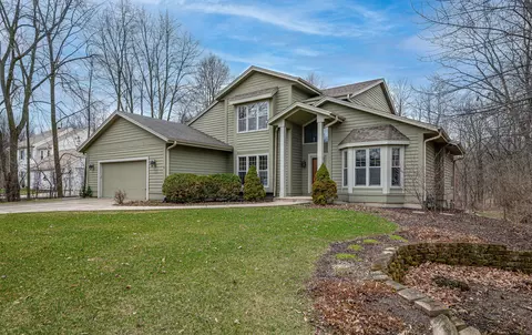 w193s7927 Ancient Oaks, Muskego, WI 53150
