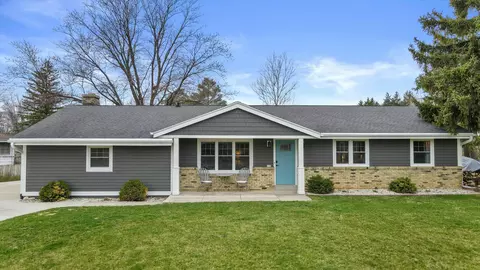 658 Rivermoor, Waterford, WI 53185