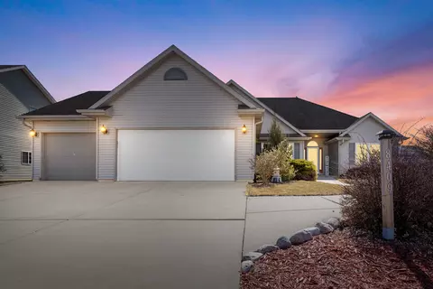 8409 Queensbury, Sturtevant, WI 53177