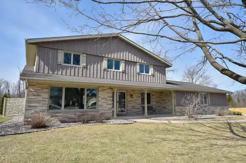 215 Michael, Belgium, WI 53004