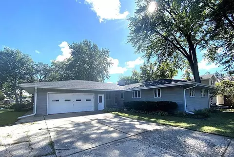 225 Ingalsbe, Columbus, WI 53925