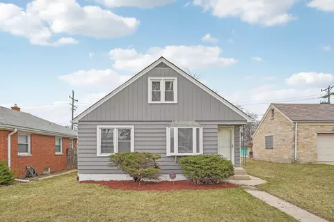 6328 W Leon, Milwaukee, WI 53218