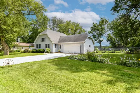 W307 N Circle, Bloomfield, WI 53128
