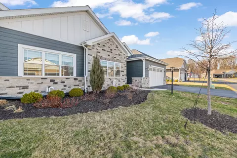 20082 Overstone, Lannon, WI 53046