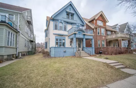 2833 N Downer, Milwaukee, WI 53211