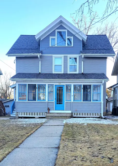 507 E Loos, Hartford, WI 53027