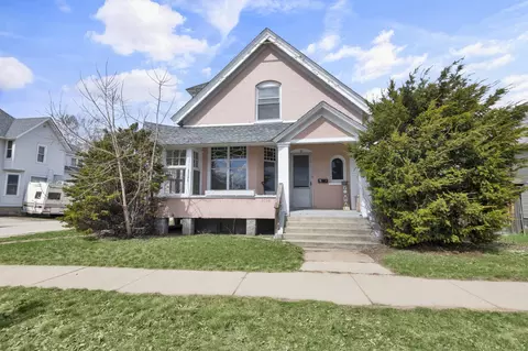 2728 Hall, Marinette, WI 54143