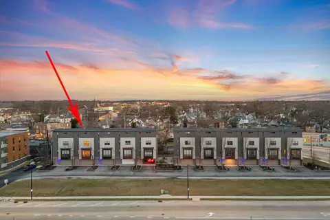 303 Mill Reserve, Waukesha, WI 53188