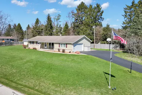 4850 S Courtland, New Berlin, WI 53151