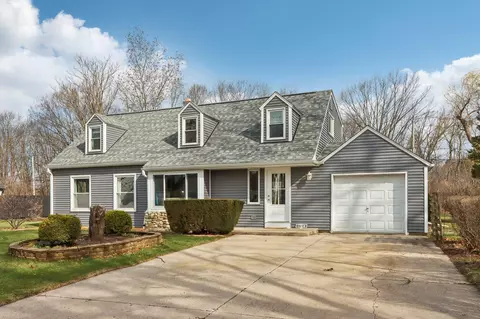 17814 W Roosevelt, New Berlin, WI 53146