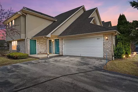 9032 W Elm #F, Franklin, WI 53132