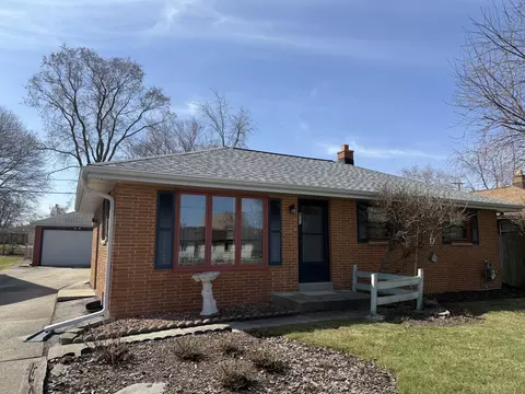 823 Drexel, South Milwaukee, WI 53172