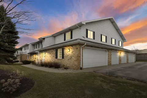 8630 30th #201, Kenosha, WI 53142
