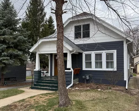1335 N 68th, Wauwatosa, WI 53213
