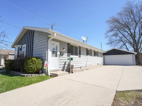 5376 S 14th, Milwaukee, WI 53221