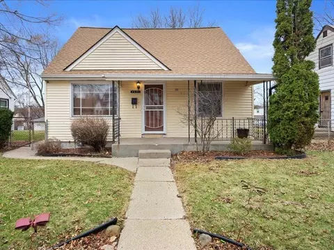 8051 W Herbert, Milwaukee, WI 53218