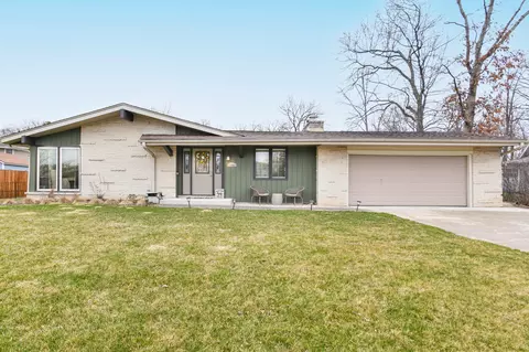 13060 W Brentwood, New Berlin, WI 53151