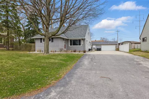4454 S 48th, Greenfield, WI 53220