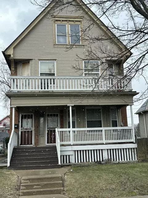 532 N 34th #534, Milwaukee, WI 53208