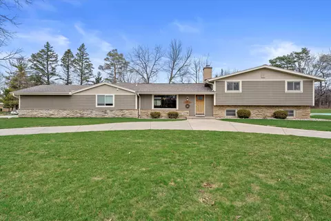 17000 Mayer, Brookfield, WI 53005