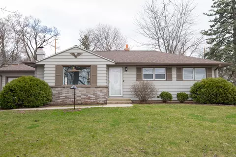 11221 W Potter, Wauwatosa, WI 53226