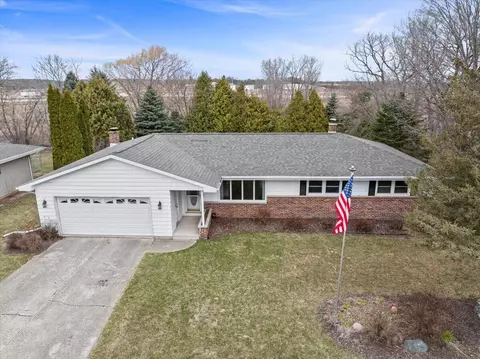 1006 Dooley, Plymouth, WI 53073