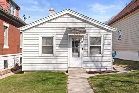 4358 S Packard, Cudahy, WI 53110