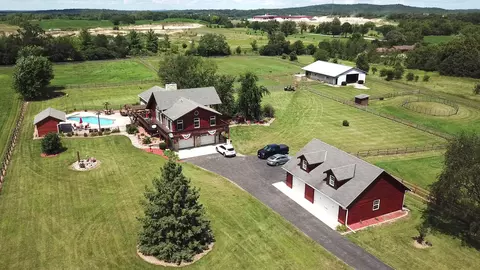 w340s2401 County Road C, Ottawa, WI 53066