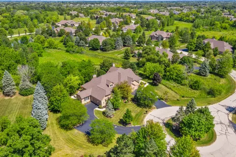 10713 N Essex, Mequon, WI 53092
