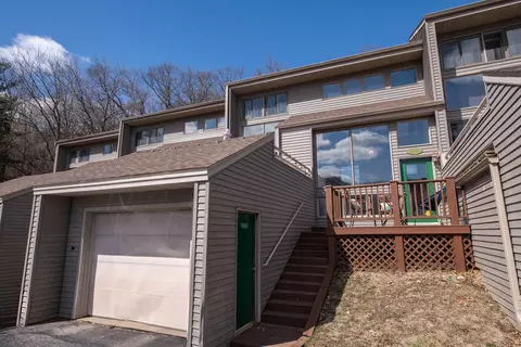 224 Pleasant Hls, Winona, MN 55987