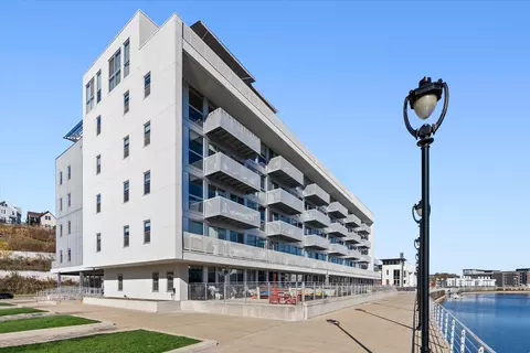 1902 N Commerce #205, Milwaukee, WI 53212