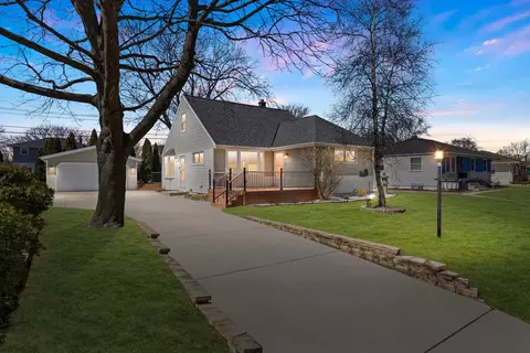 5803 S Melinda, Milwaukee, WI 53221