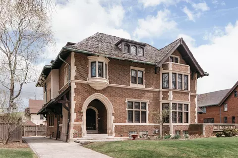 2968 N Shepard, Milwaukee, WI 53211