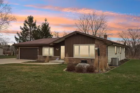 5830 S 124th, Hales Corners, WI 53130