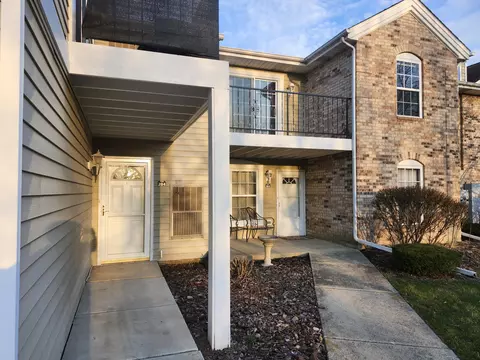 1156 N Sunnyslope #204, Mount Pleasant, WI 53406